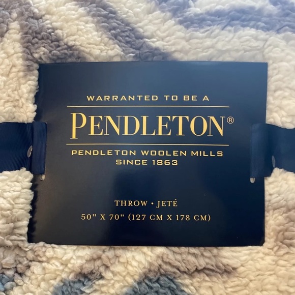 Pendleton Fleece Sherpa Aztec Southwest Throw Blanket 50" x 70" NEW - Picture 2 of 2